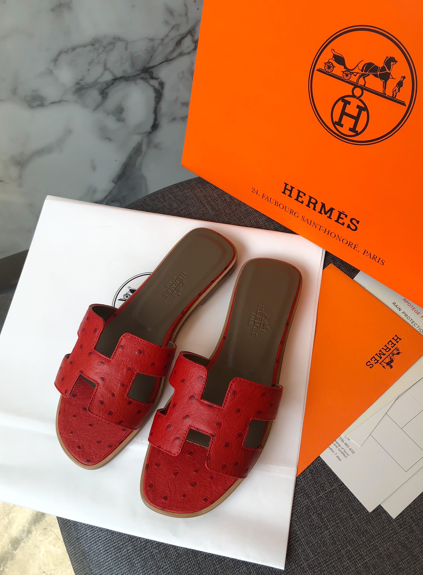 Hermes Slippers （Embossed ostrich pattern）