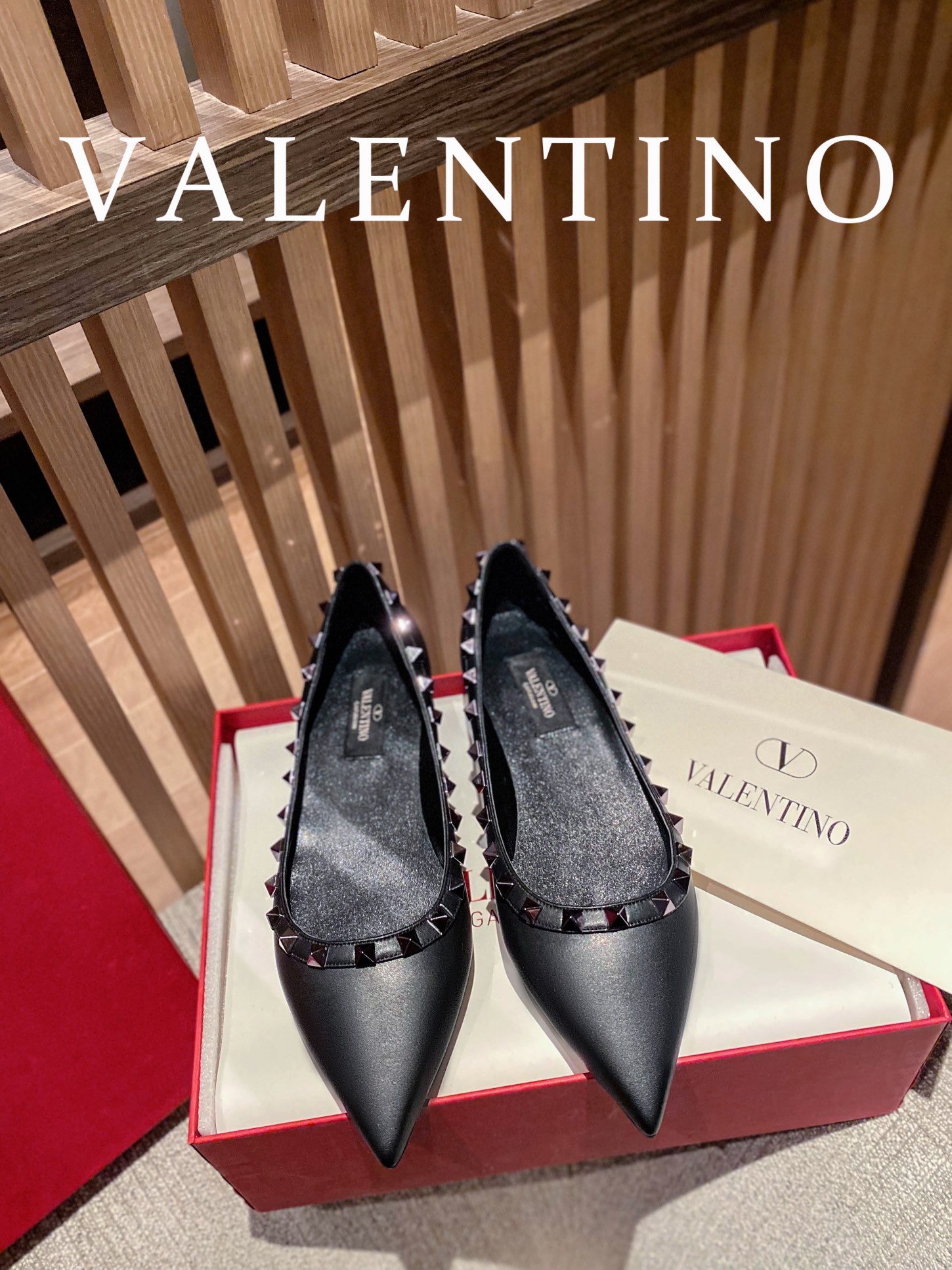 Valentino Flat shoes