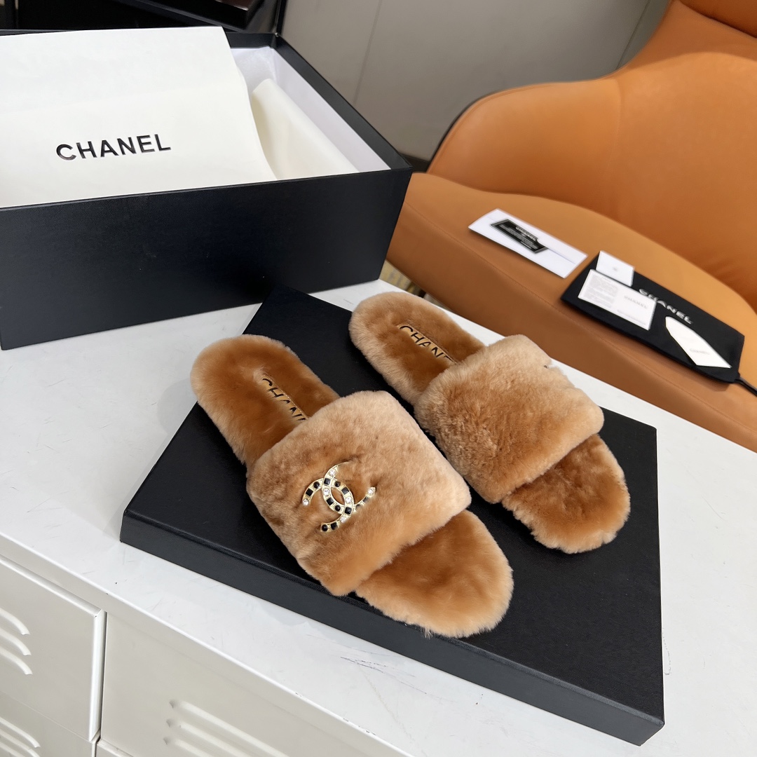Cha Rabbit fur slippers
