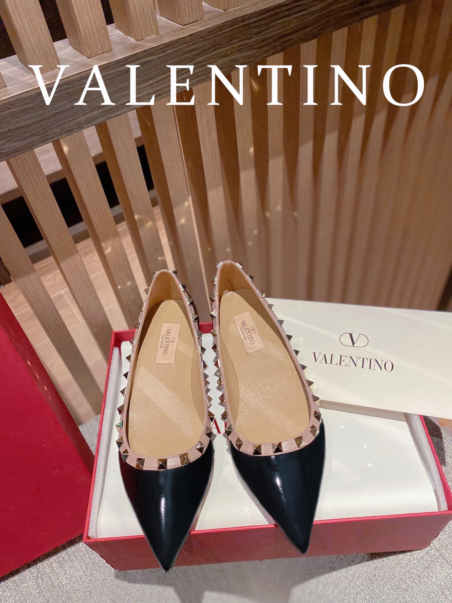 Valentino Flat shoes