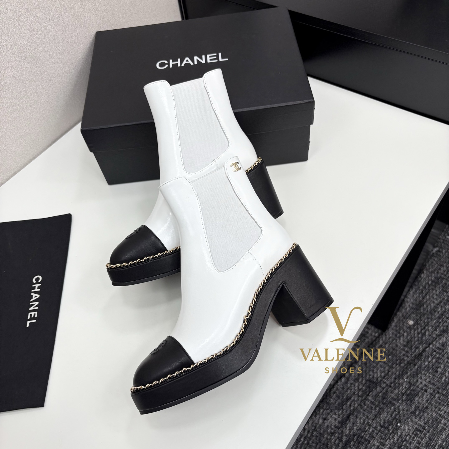 Cha White High heels Boots Glossy leather