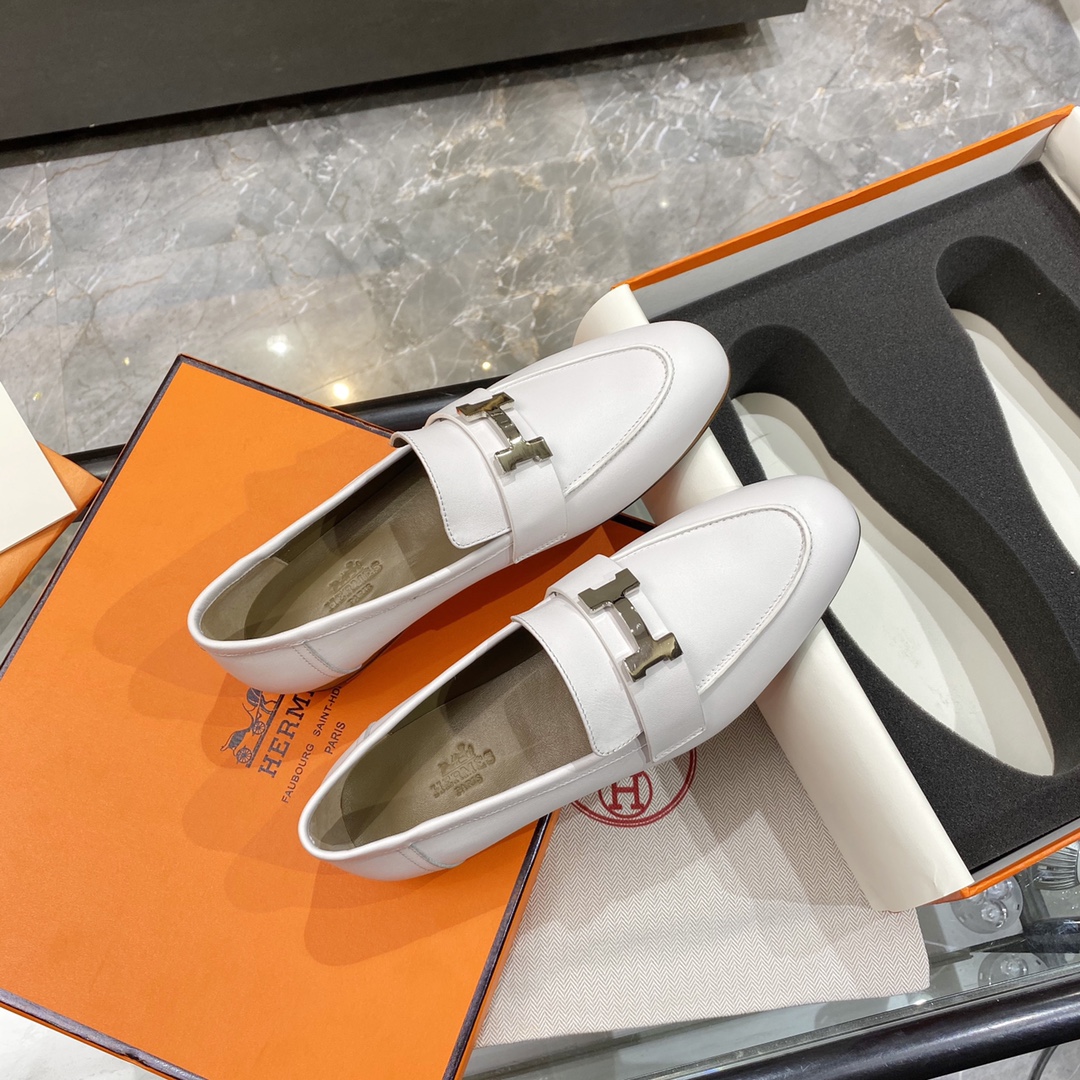 Hermes Flat shoes