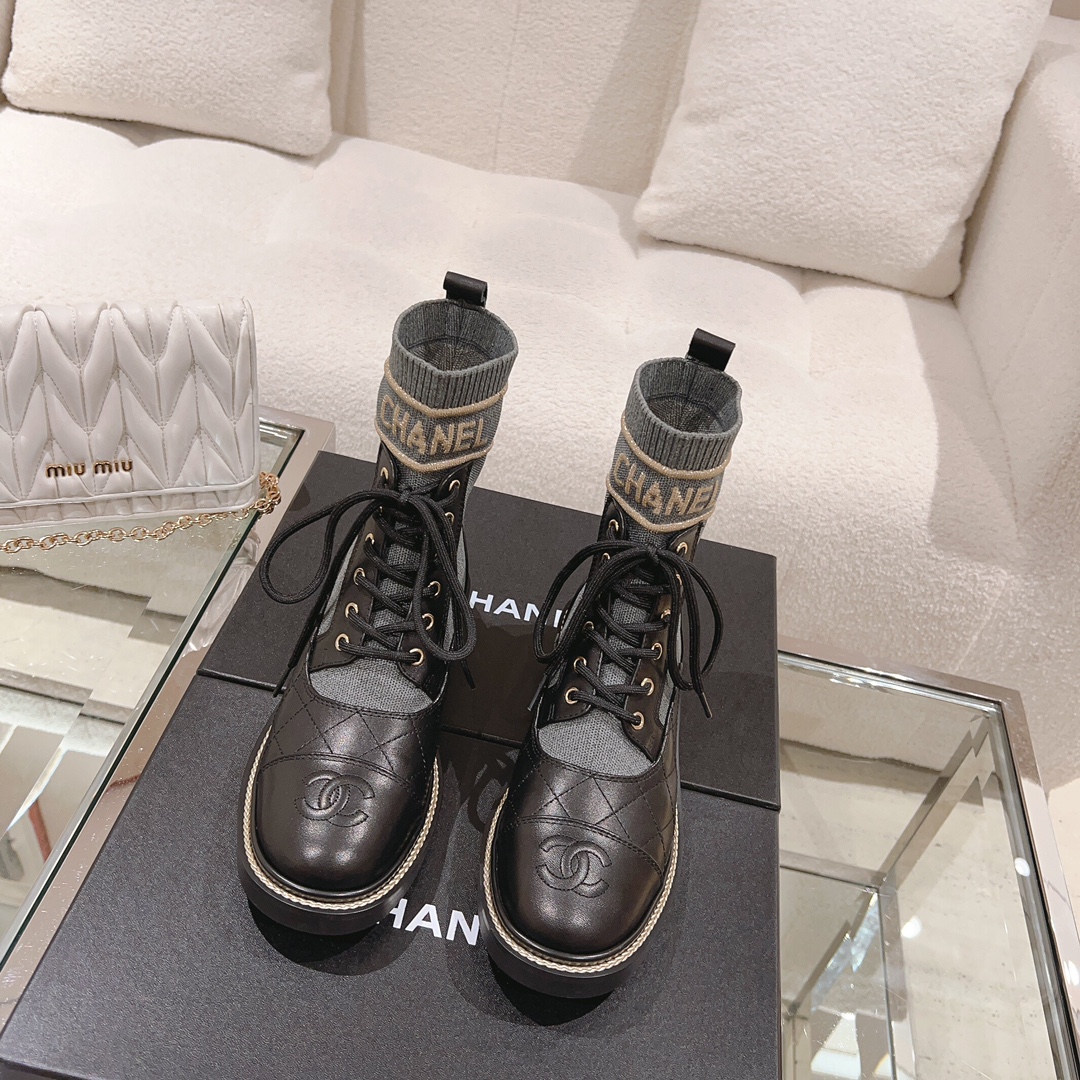 Cha Knitted lace-up booties